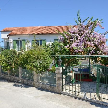 Eirini - Loggos Apartments Longós Exteriör bild